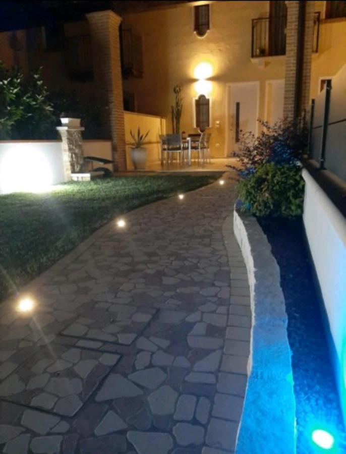 Sotto Il Portico Home Tezze sul Brenta Exterior photo